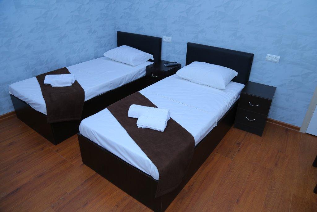Merien Hotel Erywań Zewnętrze zdjęcie