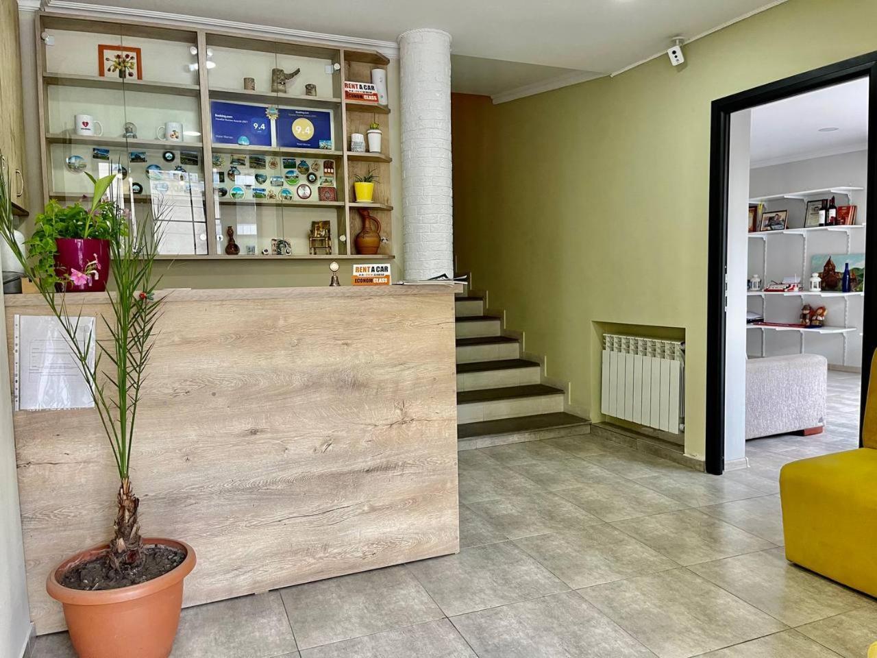Merien Hotel Erywań Zewnętrze zdjęcie